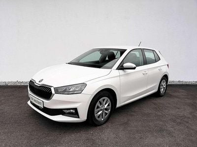 Weiß Gebraucht 2022 Skoda Fabia Ambition Limousine | € 12.890 (Fairer Preis)