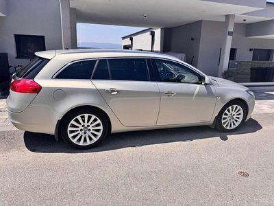 Grau Gebraucht 2011 Opel Insignia Cosmo Kombi | € 10.500