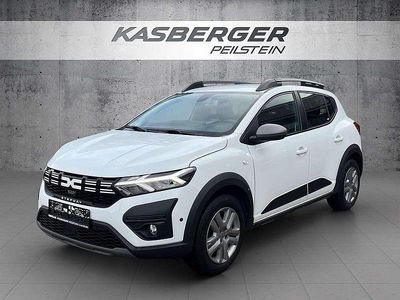 Weiß Gebraucht 2022 Dacia Sandero Stepway Kleinwagen | € 13.700 (Fairer Preis)