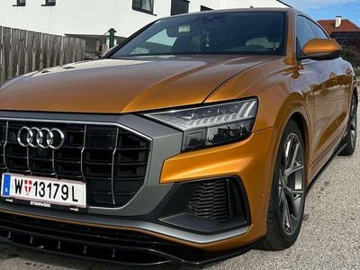 Orange Gebraucht 2019 Audi Q8 Design SUV | € 53.999 (Fairer Preis)