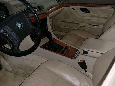 Gebraucht BMW 730 218 PS (160 kW) 1995 Grün Limousine