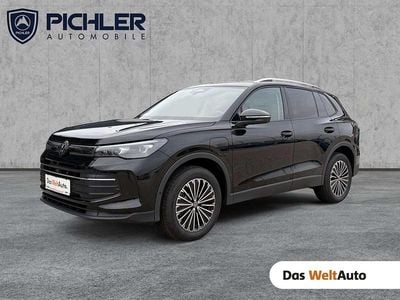 Schwarz metallic Neu 2025 VW Tiguan SUV | € 46.490 (Guter Preis)