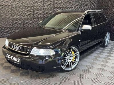Schwarz Gebraucht 1999 Audi RS4 Kombi | € 49.990