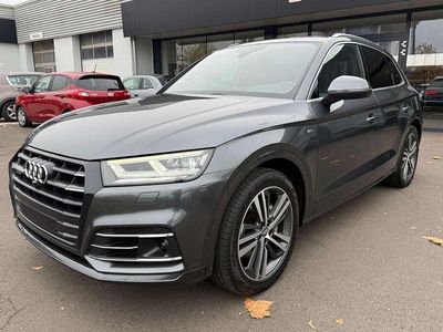 Grau Gebraucht 2020 Audi Q5 Sport SUV | € 38.000 (Etwas zu teuer)
