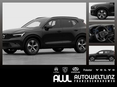 Neu Volvo XC40 163 PS (119 kW) 2025 Schwarz SUV
