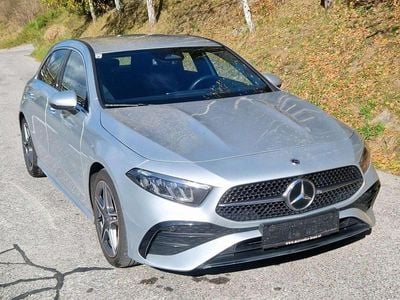 Grau Gebraucht 2023 Mercedes A200 Limousine | € 30.000 (Guter Preis)