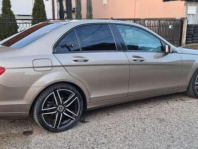 Mercedes C200