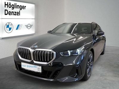 Gebraucht BMW 520 M Sport 197 PS (144 kW) 2024 Grau Kombi