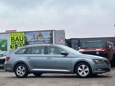 Grau Gebraucht 2018 Skoda Superb Style Kombi | € 15.990 (Superpreis)