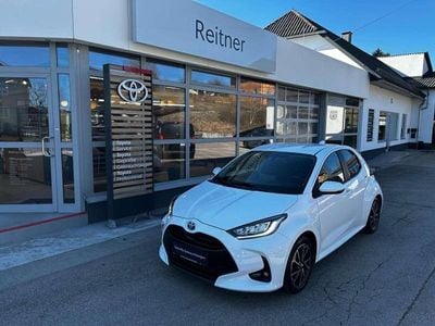 Gebraucht Toyota Yaris Hybrid 92 PS (67 kW) 2022 Weiß Kleinwagen