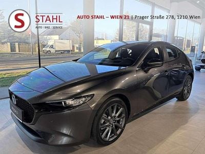 Gebraucht Mazda 3 Center-Line 140 PS (102 kW) 2024 Machine gray Limousine