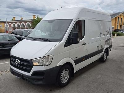 Weiß Gebraucht 2016 Hyundai H 350 Van | € 10.599