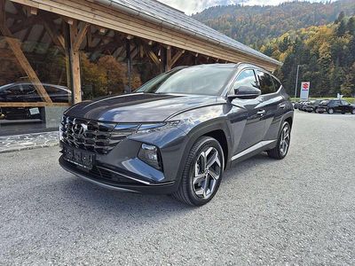 Grau Gebraucht 2024 Hyundai Tucson SUV | € 40.900 (Etwas zu teuer)