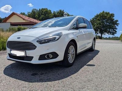 Weiß Gebraucht 2016 Ford S-MAX Titanium Van / Kleinbus | € 16.200 (Fairer Preis)