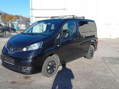 Schwarz Gebraucht 2018 Nissan NV200 Van / Kleinbus | € 8.999