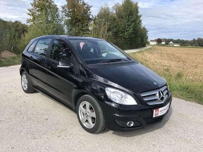 Schwarz Gebraucht 2011 Mercedes B180 Van / Kleinbus | € 6.990 (Etwas zu teuer)
