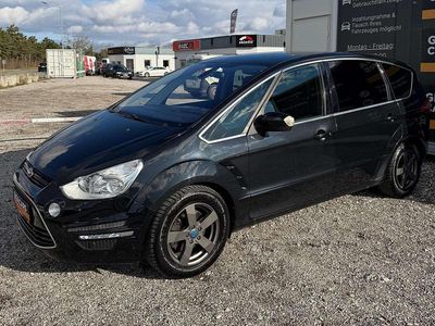 Schwarz Gebraucht 2014 Ford S-MAX Titanium Van / Kleinbus | € 10.990 (Fairer Preis)
