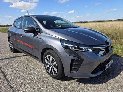 Grau Gebraucht 2024 Mitsubishi Colt Inform Limousine | € 17.549 (Fairer Preis)