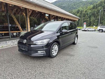 Schwarz Gebraucht 2017 VW Touran Comfortline Van / Kleinbus | € 18.900 (Fairer Preis)