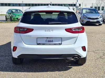 gebraucht Kia Ceed cee`d1,0 TGDI ISG Silber