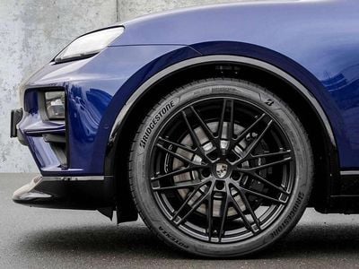 Blau Gebraucht 2025 Porsche Macan Turbo SUV | € 116.900 (Superpreis)