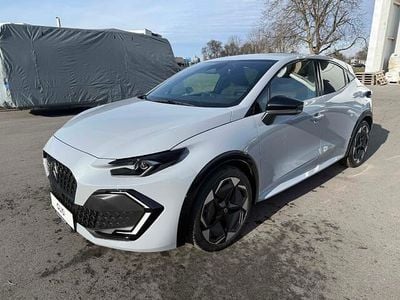 Neu Renault Clio V 115 PS (84 kW) 2026 Grau sonderlackierung Limousine