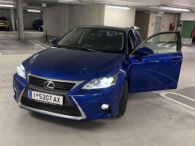Blau Gebraucht 2016 Lexus CT200h Sport Line Limousine | € 12.600