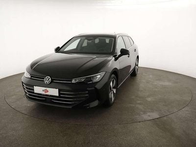 Schwarz metallic Gebraucht 2024 VW Passat Business Kombi | € 31.400 (Guter Preis)