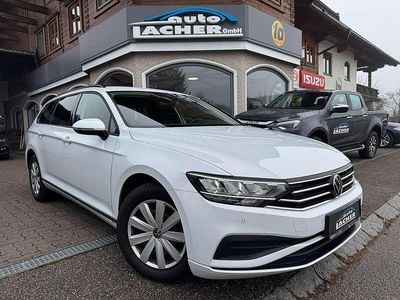 Weiß Gebraucht 2023 VW Passat Business Kombi | € 22.850 (Fairer Preis)