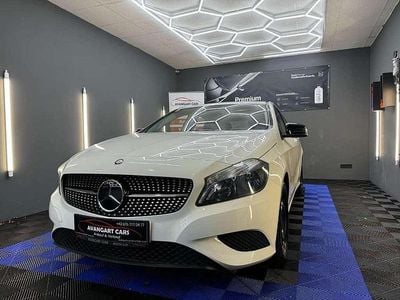 Gebraucht Mercedes A200 156 PS (114 kW) 2013 Weiß Kleinwagen