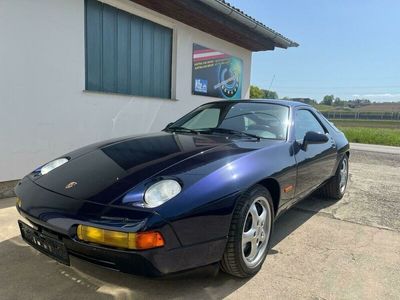 Porsche 928