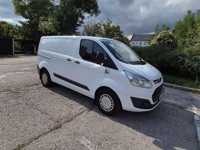 Weiß Gebraucht 2013 Ford Transit Custom Basis Van / Kleinbus | € 7.399 (Etwas zu teuer)