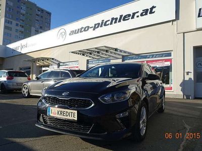 gebraucht Kia Ceed Ceed / cee'd10 T-GDI GPF Silber RFKSHZNavi uvm....