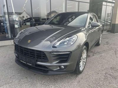 Grau Gebraucht 2018 Porsche Macan SUV | € 39.990
