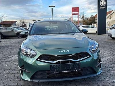 Gebraucht Kia Ceed Sportswagon Silver 101 PS (74 kW) 2024 Grün Kombi