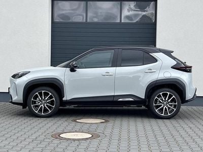 Neu 2025 Toyota Yaris Cross Sport SUV | € 34.021 (Fairer Preis)