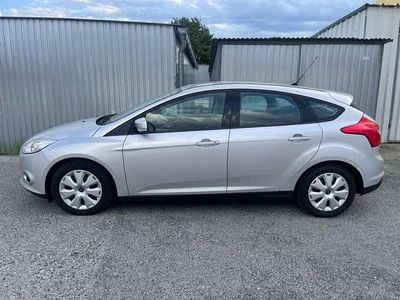Silber Gebraucht 2012 Ford Focus Limousine | € 5.700 (Fairer Preis)