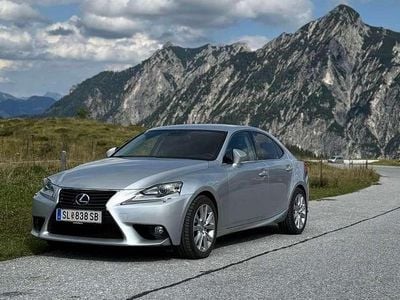 Gebraucht 2013 Lexus IS300h Luxury Line Limousine | € 17.500