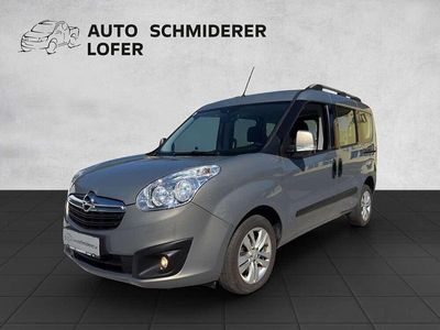 Braun Gebraucht 2017 Opel Combo Edition Van / Kleinbus | € 11.490