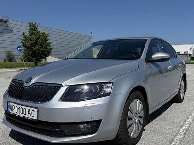 Silber Gebraucht 2014 Skoda Octavia Ambition Limousine | € 11.700 (Fairer Preis)