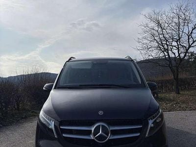 Gebraucht Mercedes V300 Exclusive 237 PS (174 kW) 2023 Schwarz Van / Kleinbus