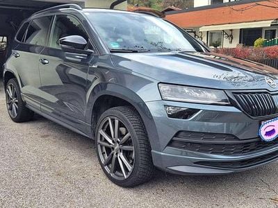 Grau Gebraucht 2020 Skoda Karoq SportLine SUV | € 24.000 (Fairer Preis)