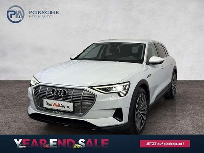 Weiss metallic Gebraucht 2020 Audi e-tron Business SUV | € 29.500 (Teuer)