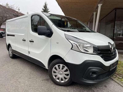 Weiß Gebraucht 2015 Renault Trafic Van / Kleinbus | € 9.300