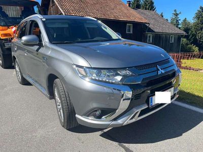 Mitsubishi Outlander P-HEV