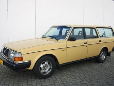 Gebraucht Volvo 245 82 PS (60 kW) 1981 Gelb Kombi