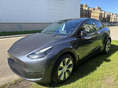Grau Gebraucht 2021 Tesla Model Y SUV | € 32.360 (Fairer Preis)