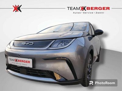 Mittelgrau metallic Gebraucht 2023 BYD Dolphin Comfort Kleinwagen | € 27.990 (Fairer Preis)