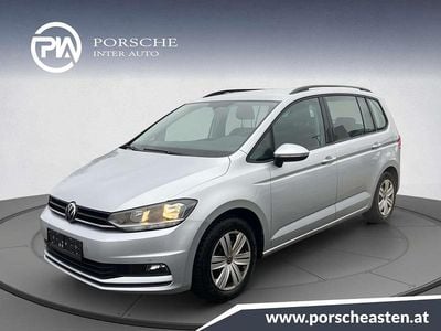 Gebraucht VW Touran 122 PS (89 kW) 2022 Silber  metallic Van / Kleinbus