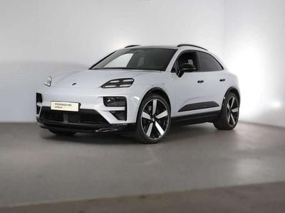 Hellgrau metallic Gebraucht 2024 Porsche Macan Turbo SUV | € 119.900 (Fairer Preis)